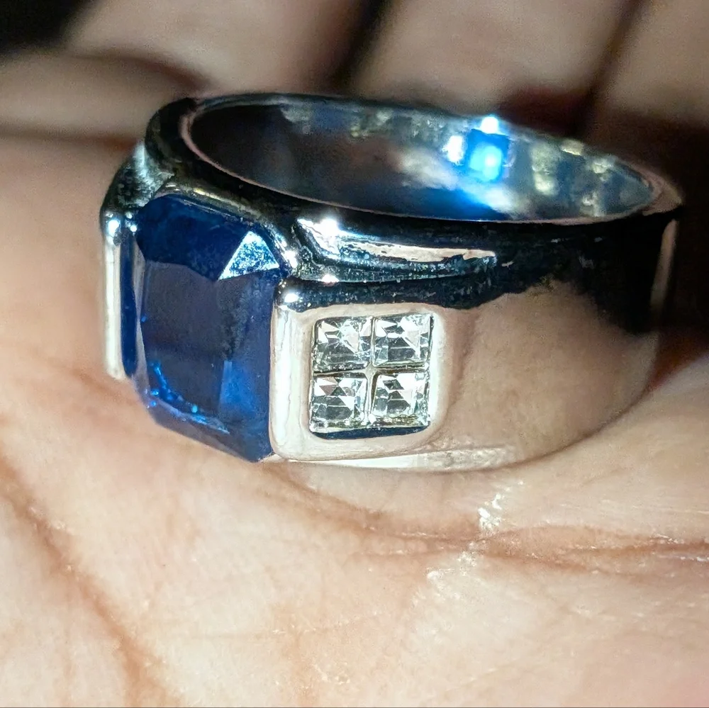 Men's Elegant Ring with Blue Gemstone Sz 10